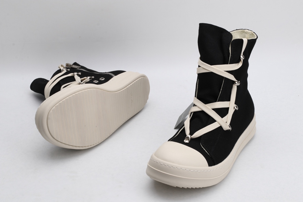 R.O sneakers